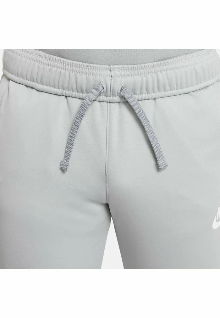 Nike Sportswear REPEAT - Tracksuit Bottoms - Light Smoke Grey White - Image 6