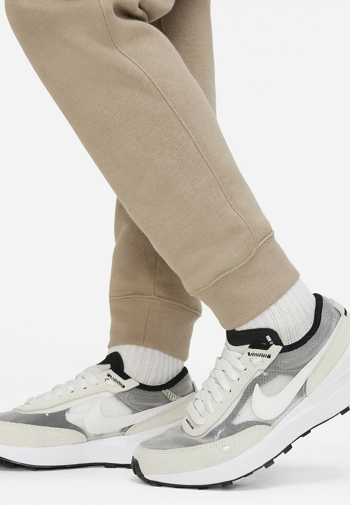 Nike Sportswear CLUB CARGO - Tracksuit Bottoms - Khaki/khaki/(white) - Image 7
