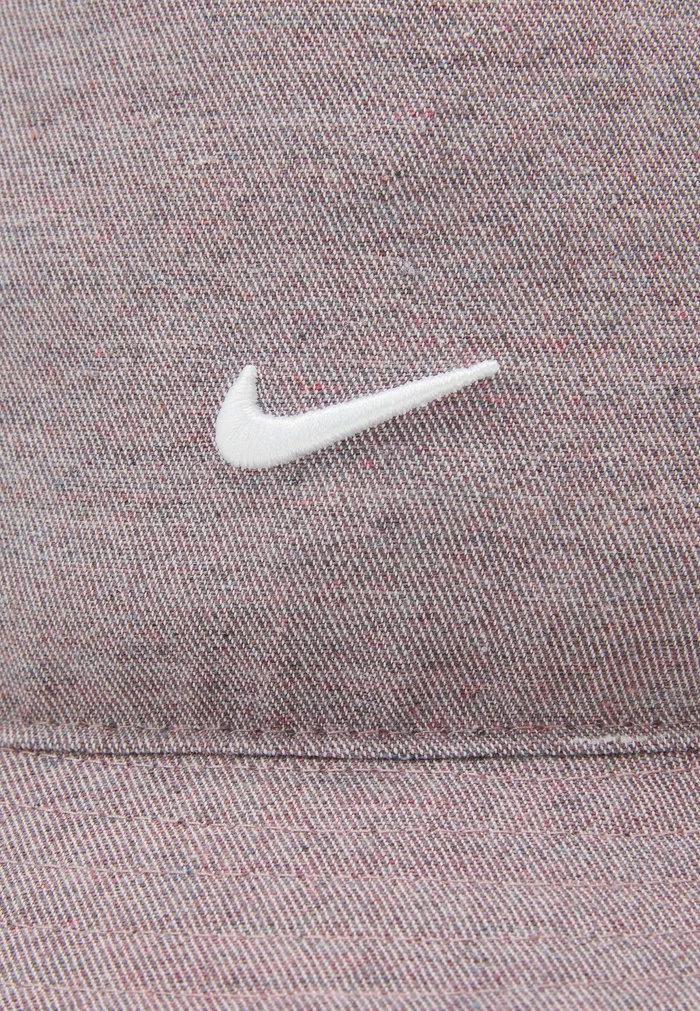 Nike Sportswear BUCKET UNISEX - Hat - Redstone/white - Image 3