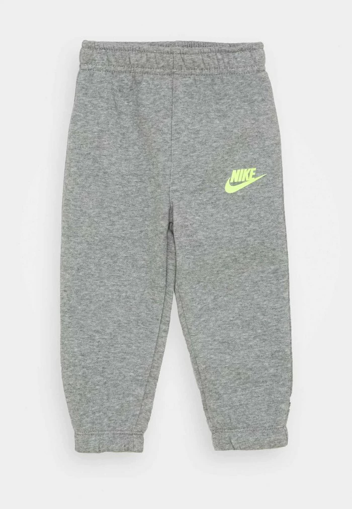 Nike Sportswear SUEDED FUTURA JOGGER SET - Tracksuit - Dark Grey Heather - Image 3