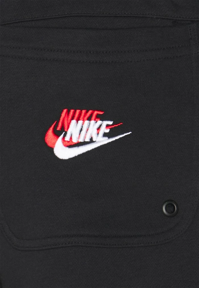 Nike Sportswear Shorts - Black - Image 3