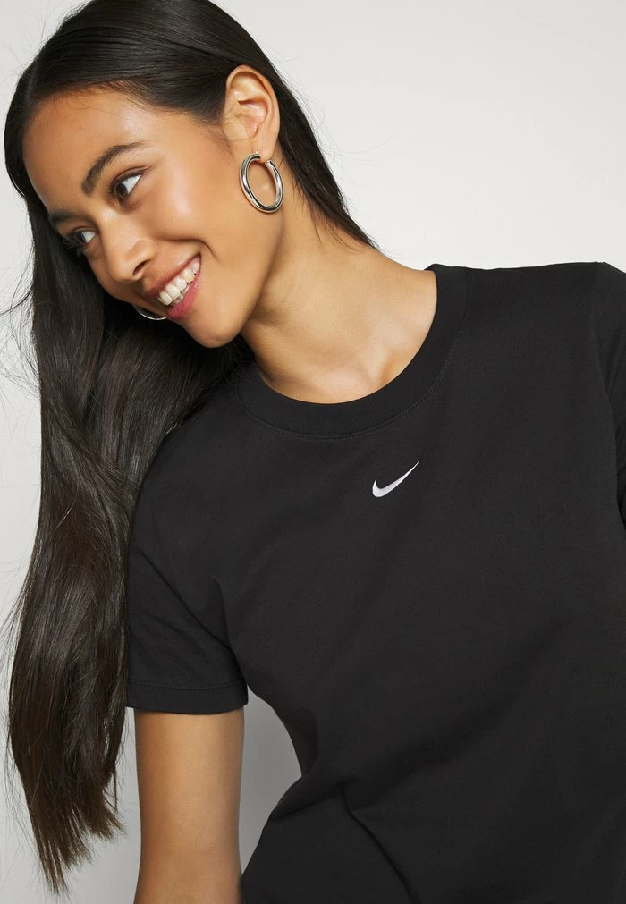 Nike Sportswear ESSNTL CREW LBR - Basic T-shirt - Black - Image 5