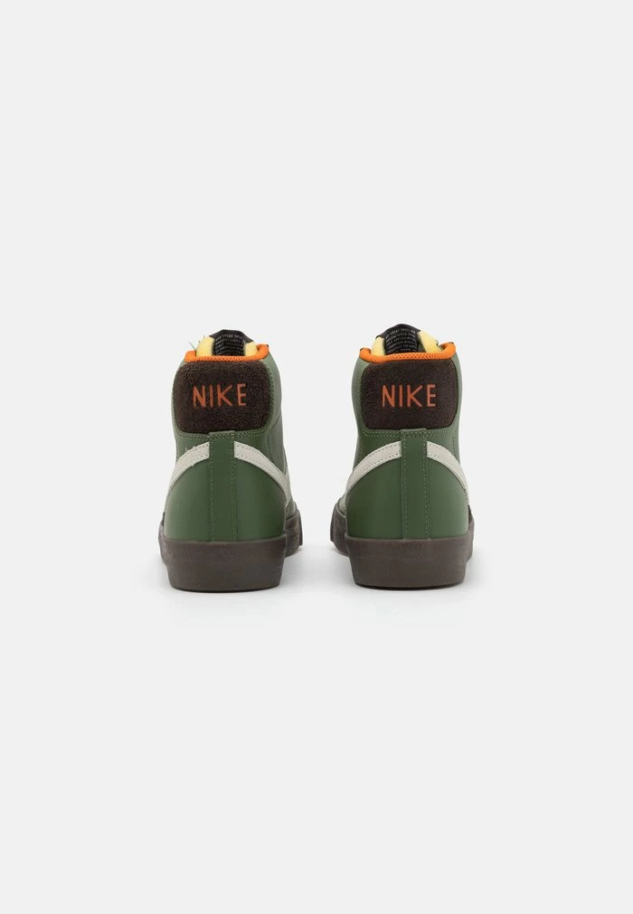 Nike Sportswear BLAZER MID 77 VNTG FF UNISEX - High-top Trainers - Army Olive/summit White/campfire Orange/dark Brown/brown - Image 3