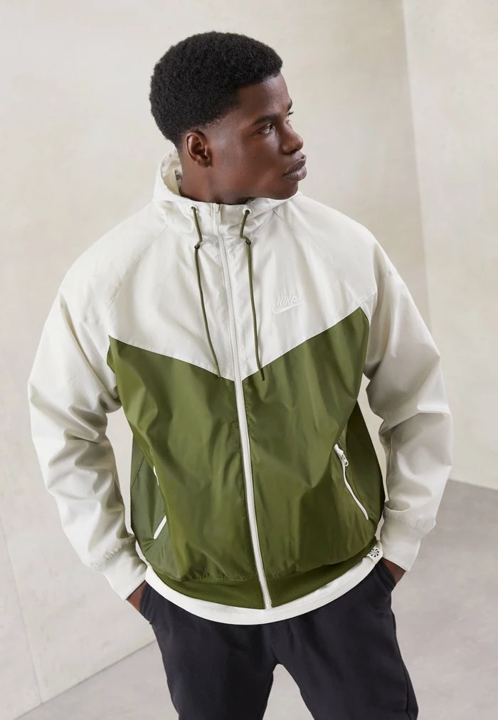 Nike Sportswear Windbreaker - Rough Green/light Bone/white