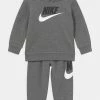 Nike Sportswear HODIE SET UNISEX - Tracksuit - Carbon Heather