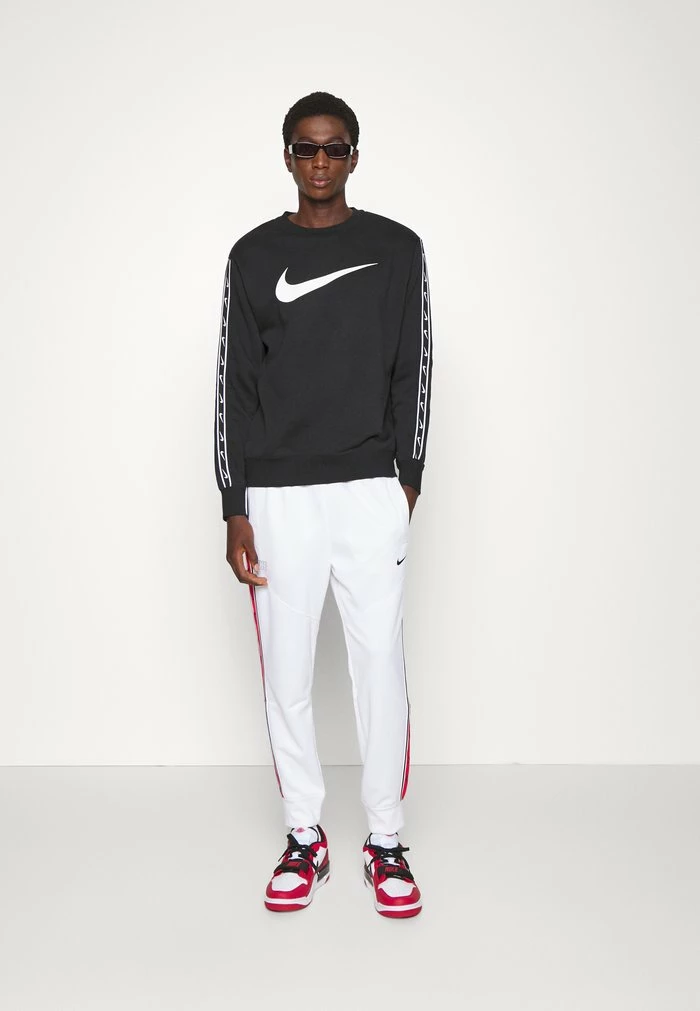 Nike Sportswear REPEAT - Tracksuit Bottoms - White/black - Image 2