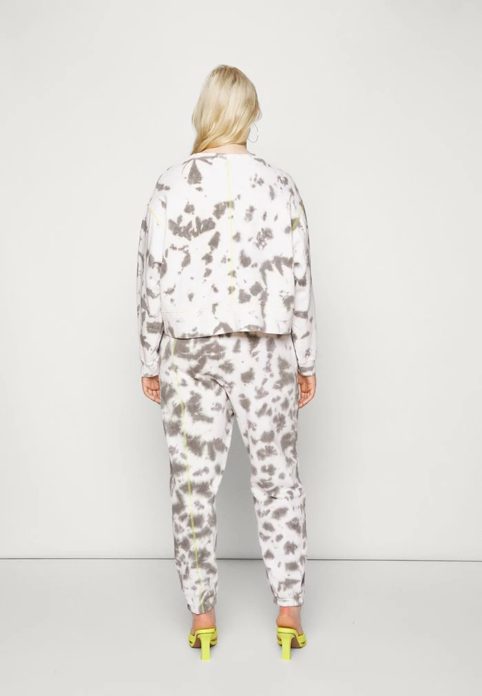 Nike Sportswear Tracksuit Bottoms - Flat Pewter/atomic Green/black - Image 5