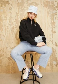 Nike Sportswear PLUS - Zip-up Sweatshirt - Black/black/white