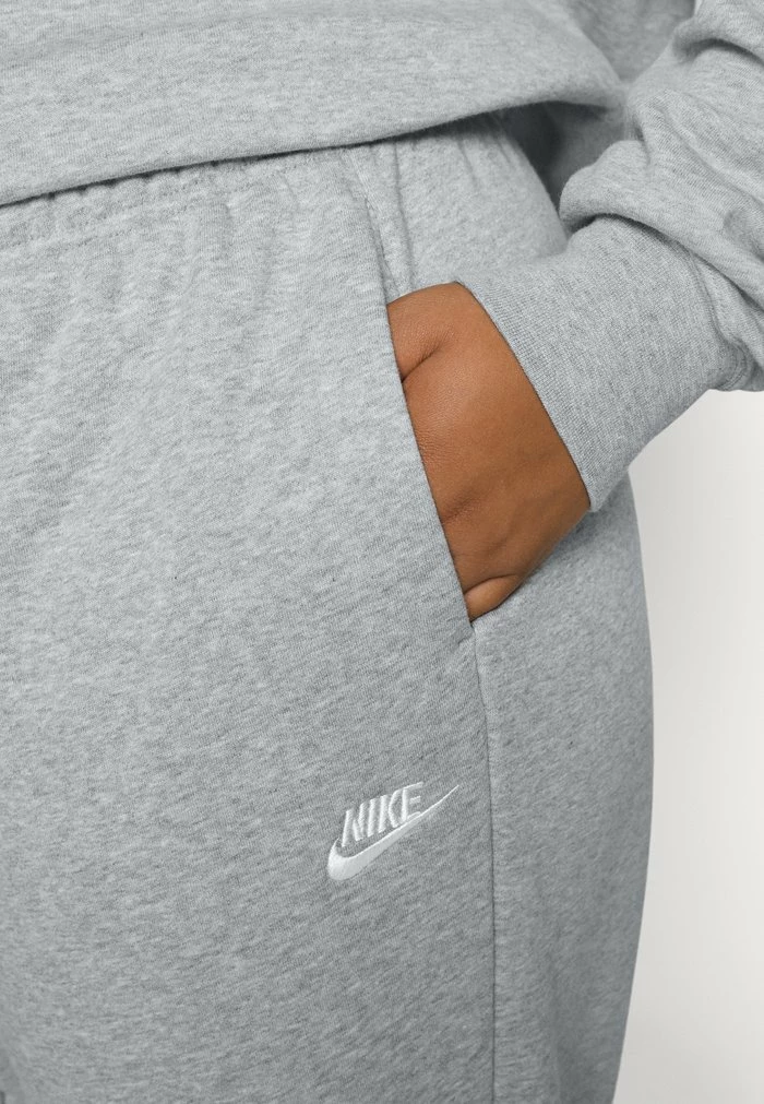 Nike Sportswear CLUB PANT - Tracksuit Bottoms - Dark Grey Heather/white - Image 6