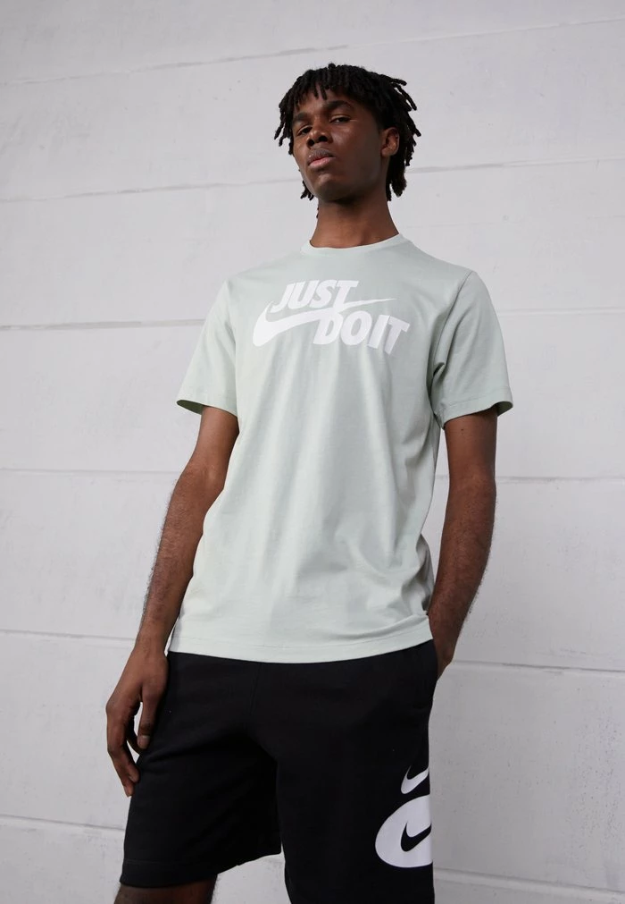 Nike Sportswear TEE JUST DO IT - Print T-shirt - Seafoam/white