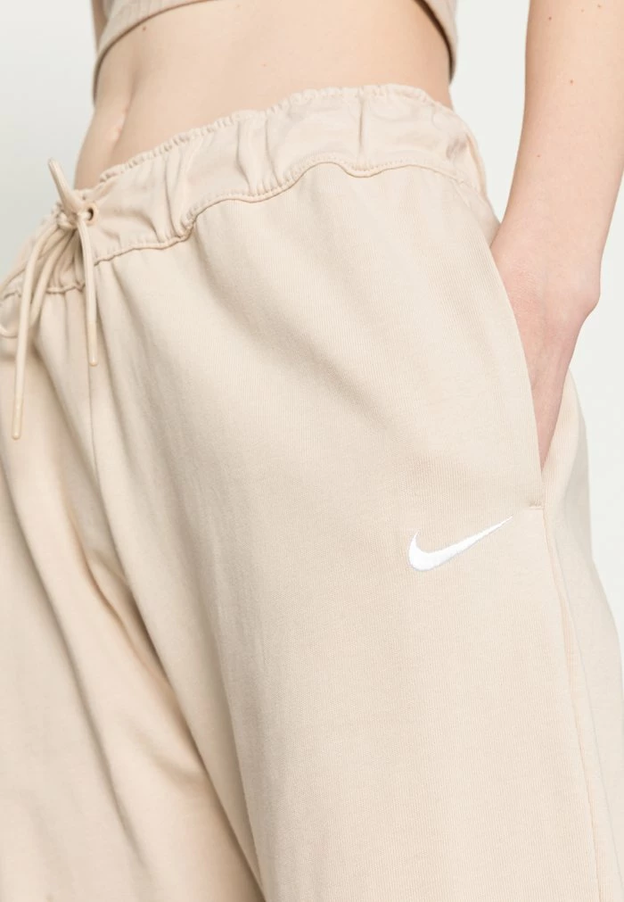 Nike Sportswear EASY JOGGER - Tracksuit Bottoms - Sanddrift - Image 5