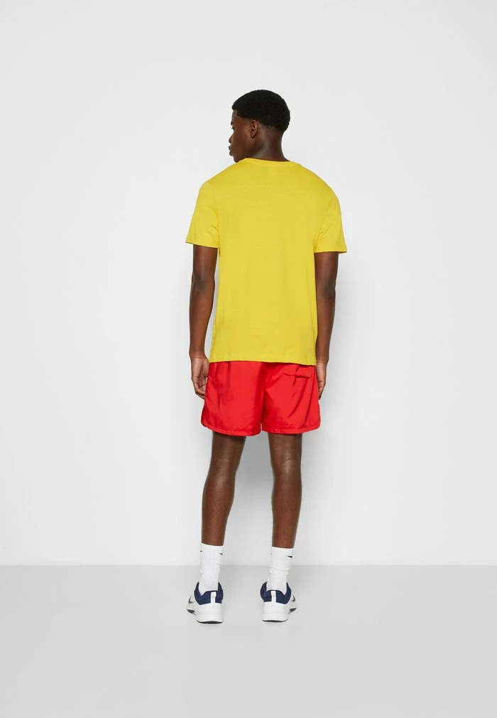 Nike Sportswear BRANDED TEE - Print T-shirt - Vivid Sulfur - Image 4