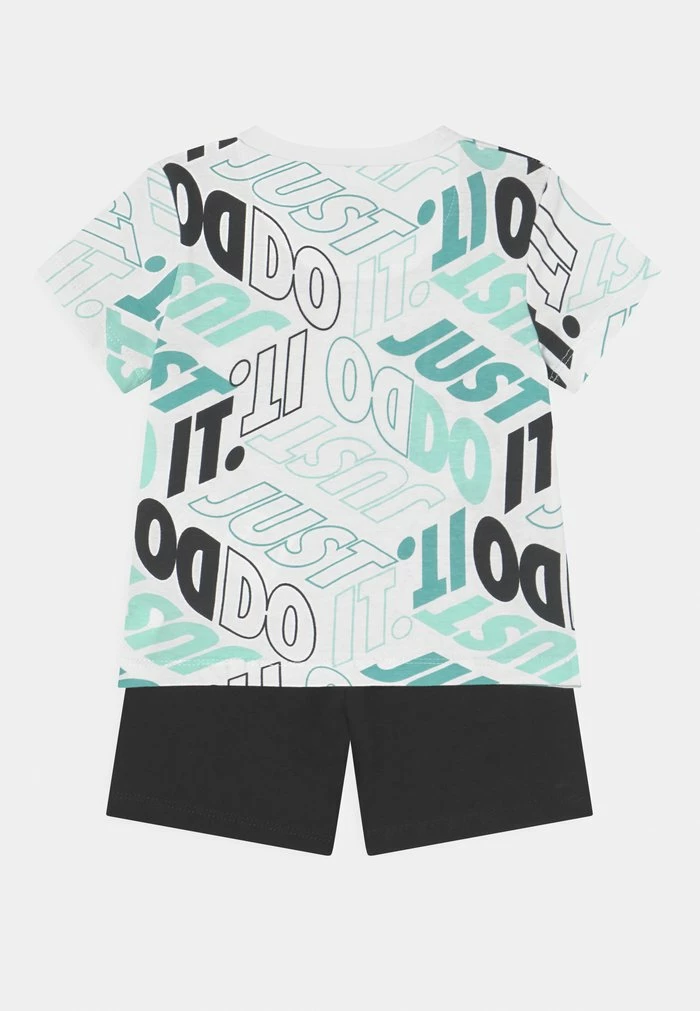 Nike Sportswear BLOCK SET - Print T-shirt - Black - Image 2
