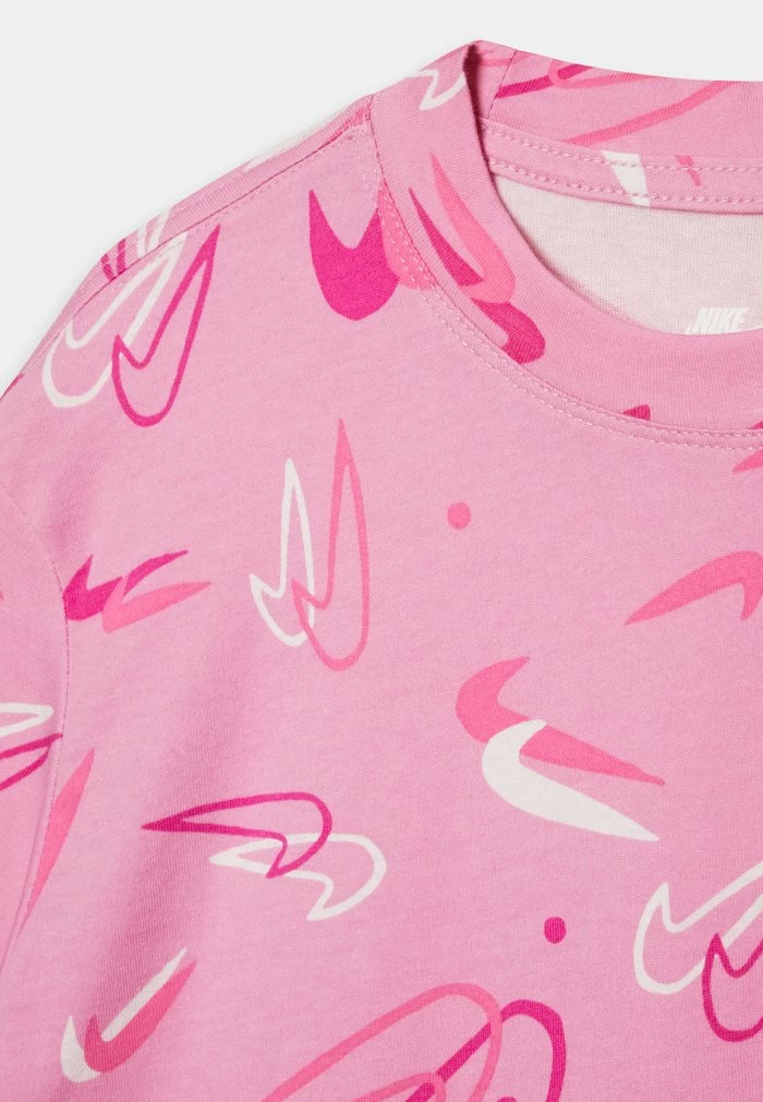 Nike Sportswear TEE BOXY SWOOSHFETTI - Print T-shirt - Elemental Pink - Image 3