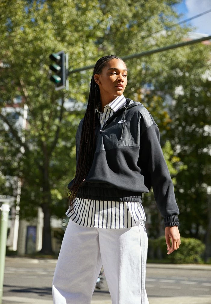 Nike Sportswear Sweatshirt - Black/white