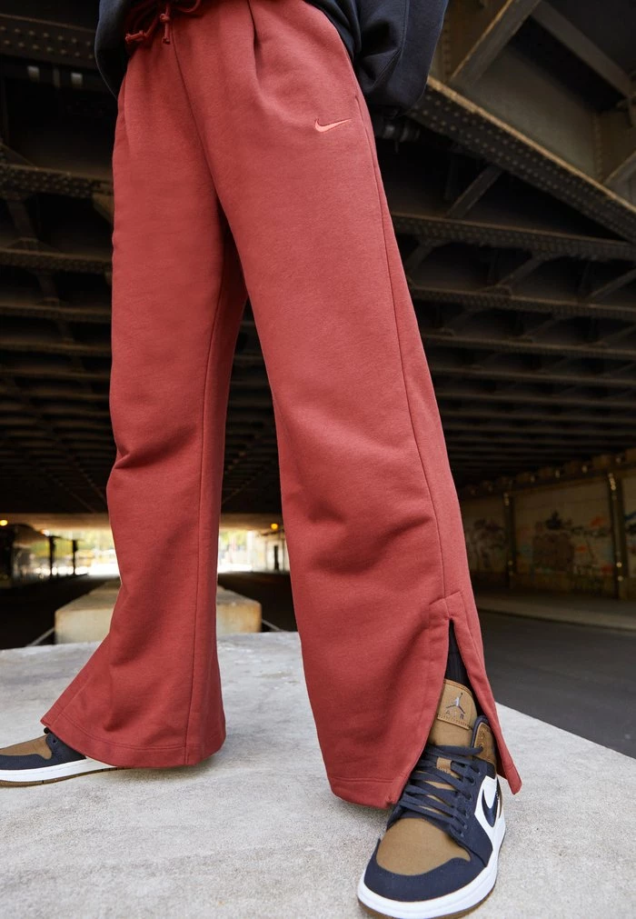 Nike Sportswear Tracksuit Bottoms - Oxen Brown/cinnabar - Image 3