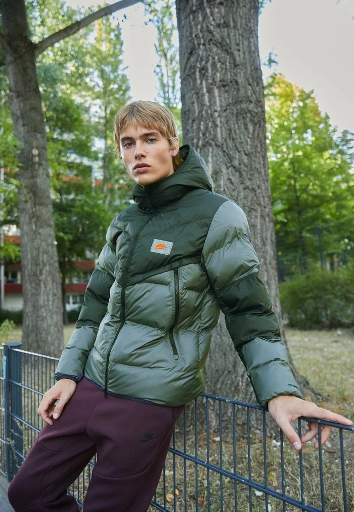 Nike Sportswear Winter Jacket - Black/smoke Grey/iron Grey/safety Orange