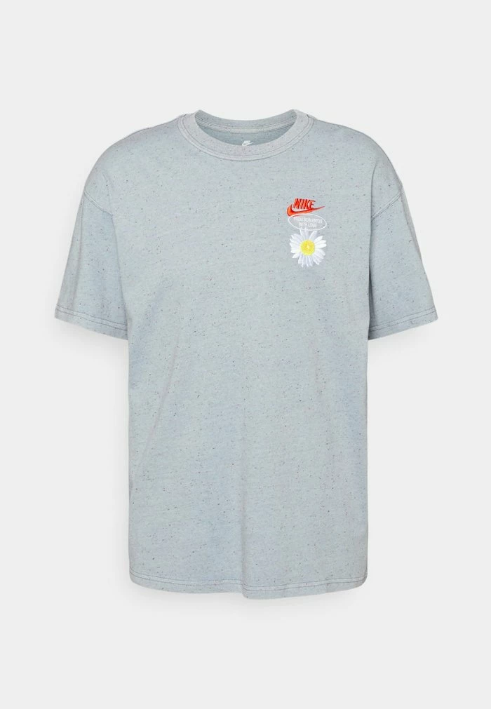 Nike Sportswear MAX DAY TEE - Print T-shirt - Ashen Slate