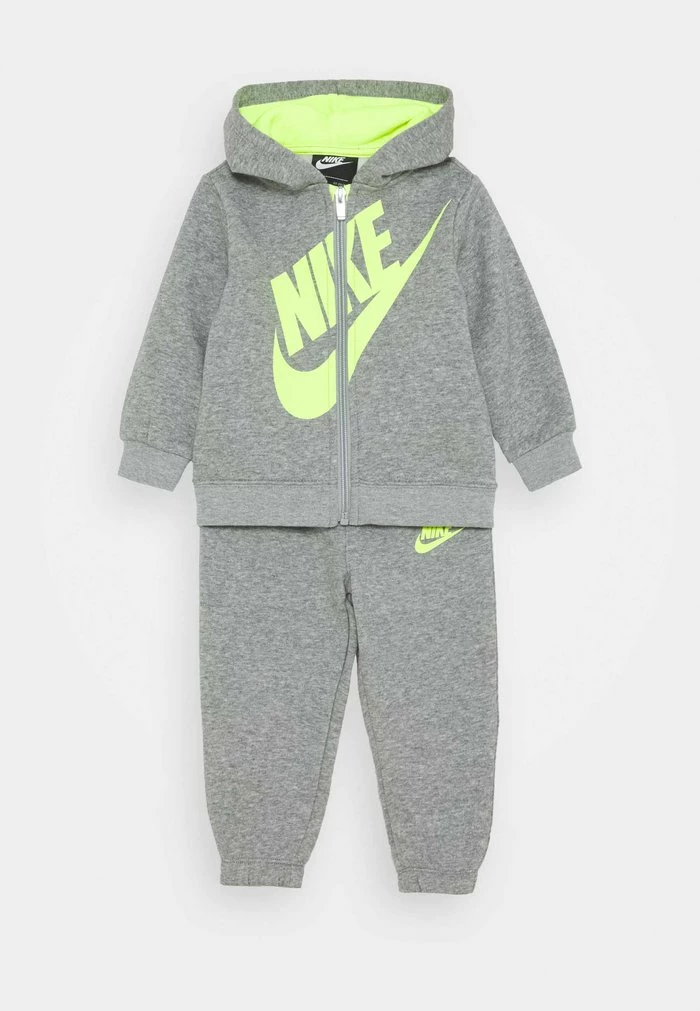 Nike Sportswear SUEDED FUTURA JOGGER SET - Tracksuit - Dark Grey Heather