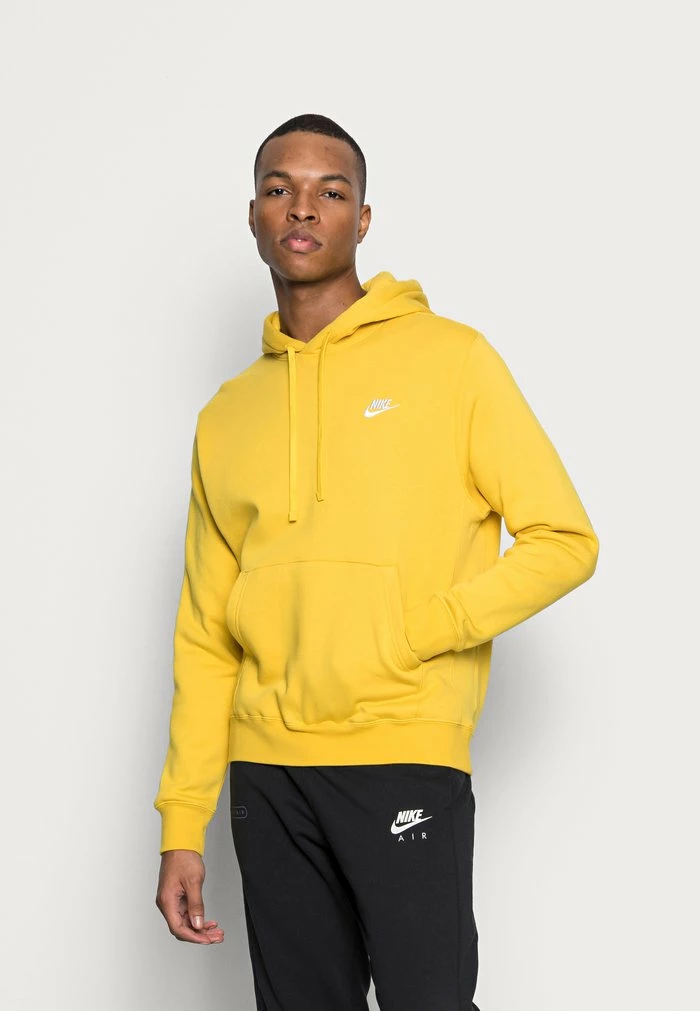 Nike Sportswear CLUB HOODIE - Hoodie - Vivid Sulfur