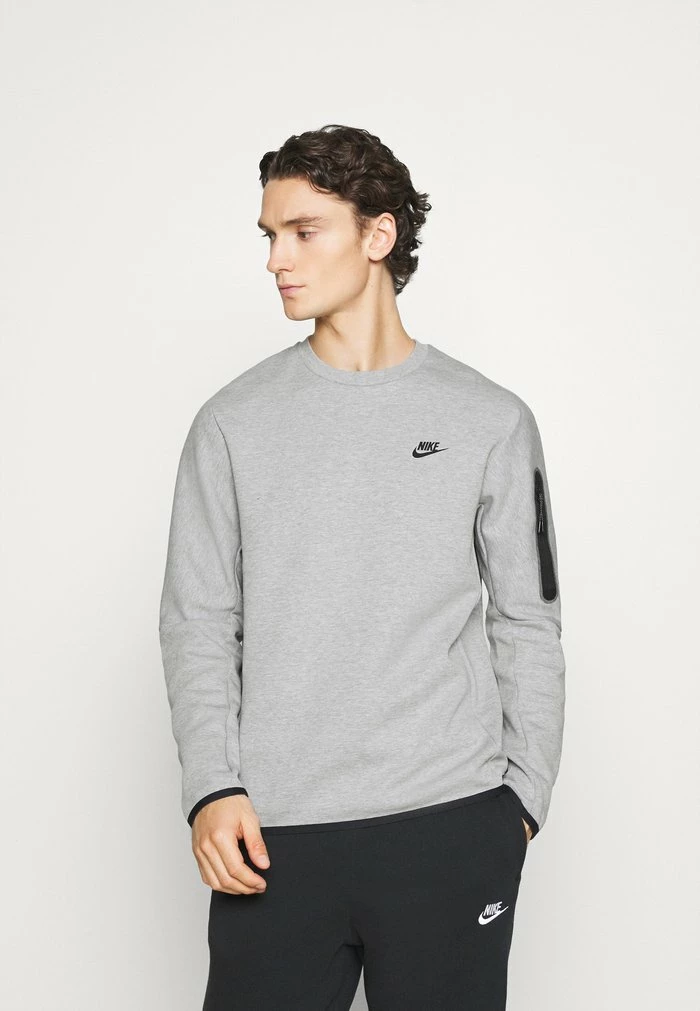 Nike Sportswear M TCH FLC CRW - Sweatshirt - Grey Heather/black