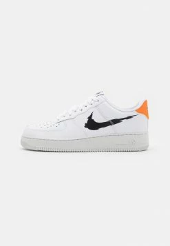Nike Sportswear AIR FORCE 1 07 - Trainers - White/black/summit White/magma Orange
