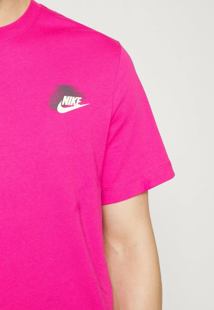 Nike Sportswear GRAPHIC TEE - Print T-shirt - Active Pink - Image 7
