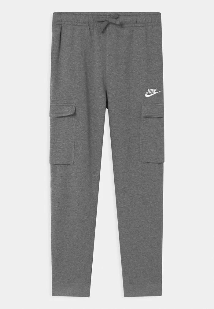 Nike Sportswear CLUB CARGO - Tracksuit Bottoms - Carbon Heather/smoke Grey/white