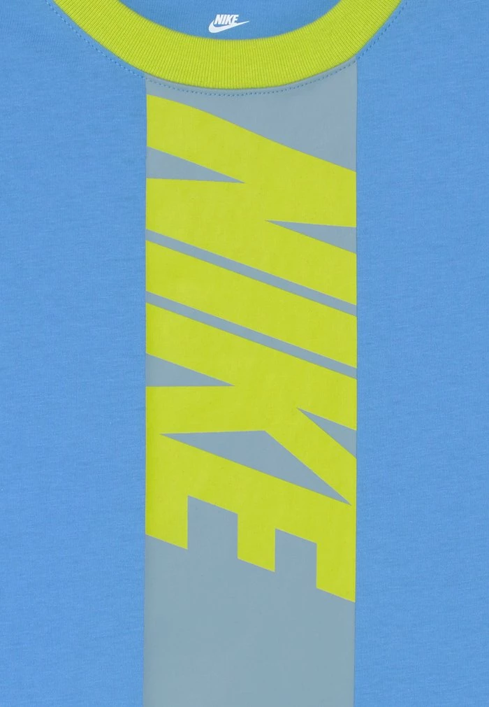 Nike Sportswear TEE AMPLIFY - Print T-shirt - University Blue/atomic Green - Image 3