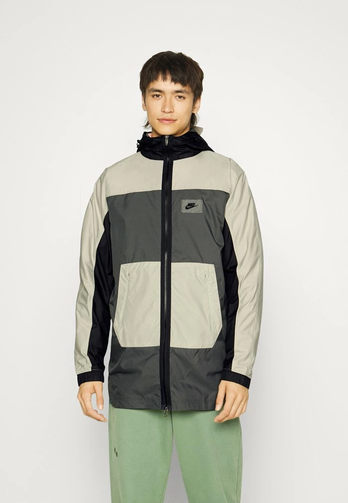 Nike Sportswear Waterproof Jacket - Iron Grey/rattan/black