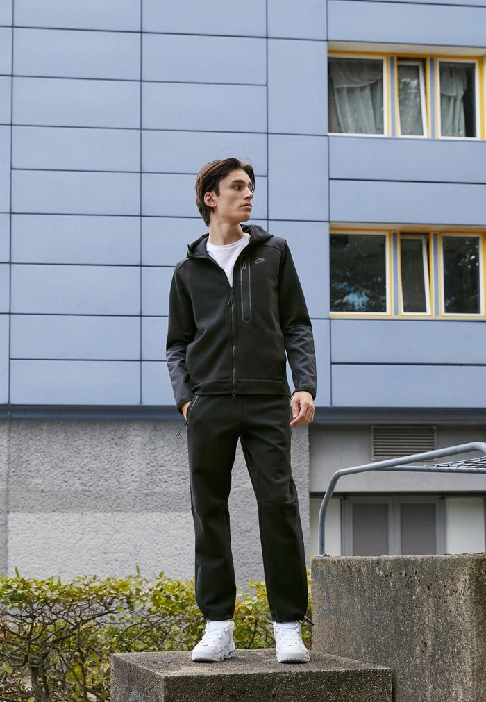 Nike Sportswear OVERLAY - Zip-up Sweatshirt - Black - Image 2