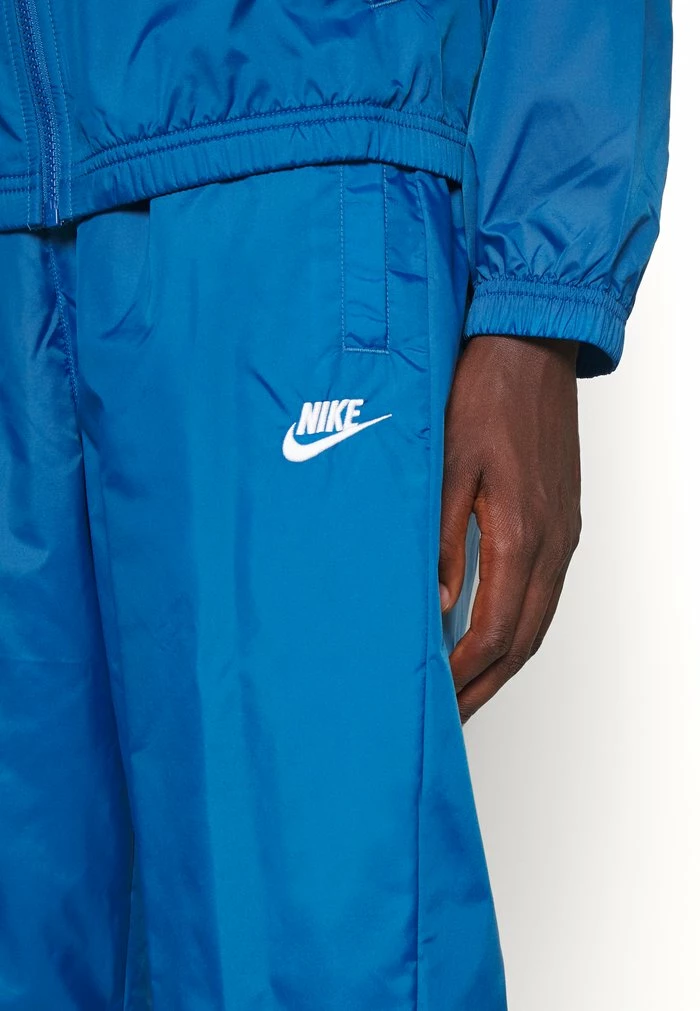 Nike Sportswear CLUB TRACK SUIT - Tracksuit - Dark Marina Blue/white - Image 10